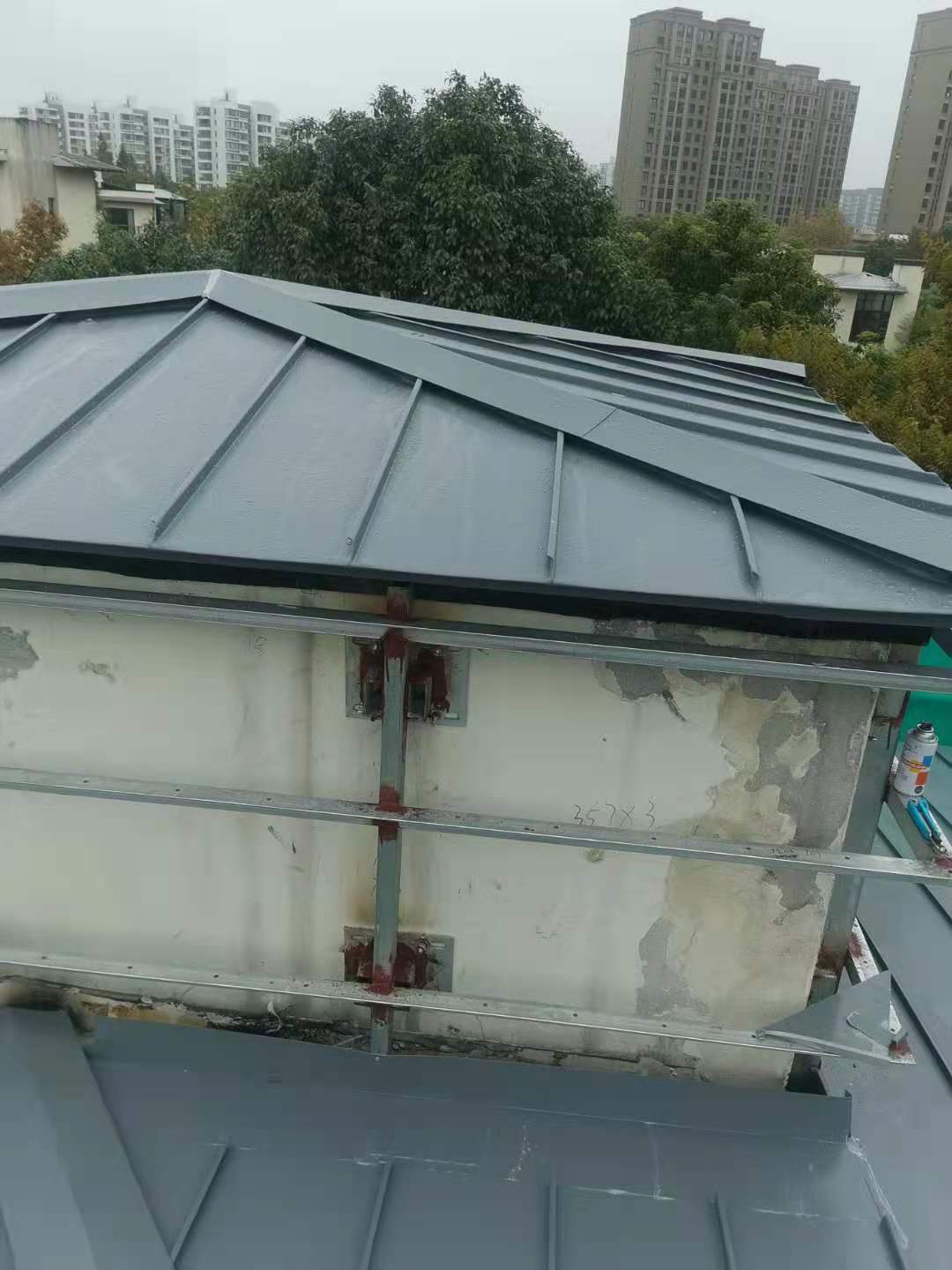 上海別墅鈦鋅板屋麵
